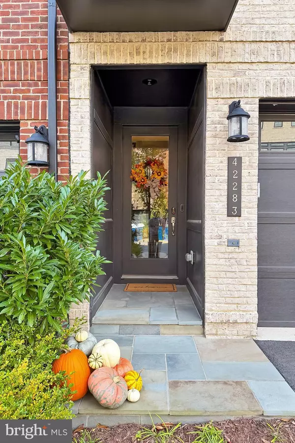 Brambleton, VA 20148,42283 ASHMEAD TER