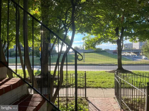 Washington, DC 20024,650 9TH ST SW