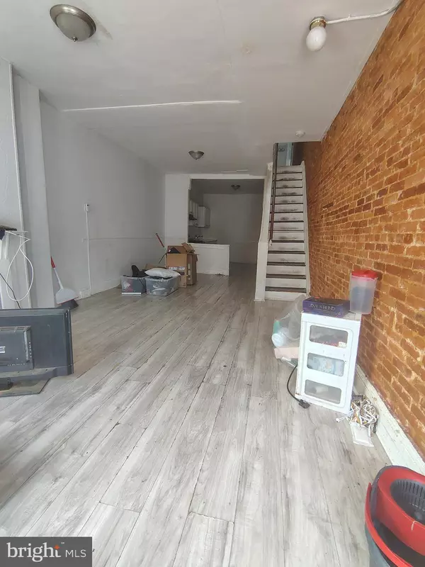 Baltimore, MD 21217,912 MCKEAN AVE