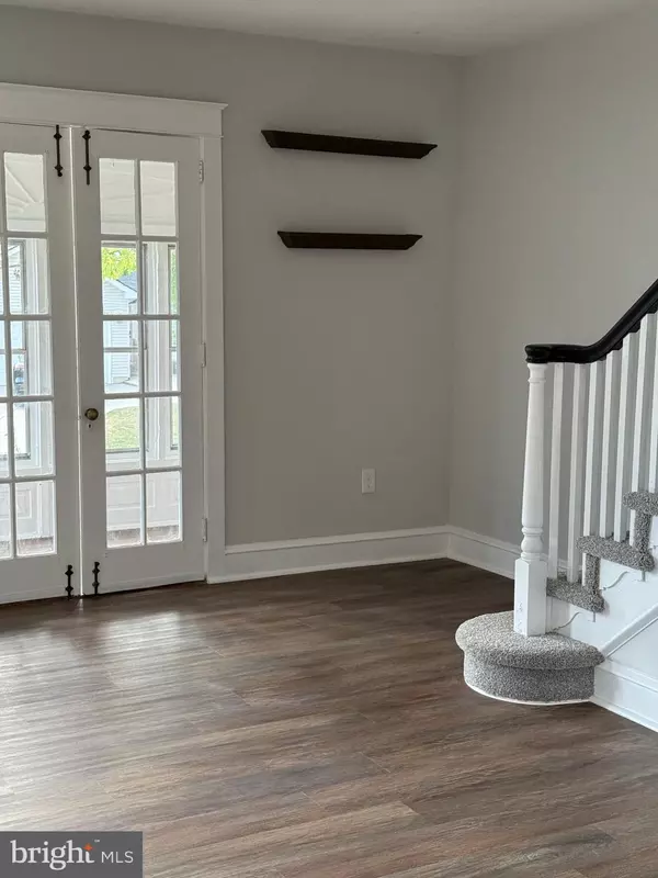 Glenolden, PA 19036,3 W COOKE AVE