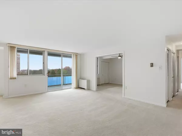 Rockville, MD 20852,10201 GROSVENOR PL #1001