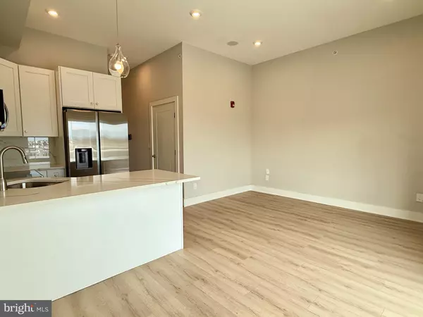 Philadelphia, PA 19125,2421 FRANKFORD AVE #3