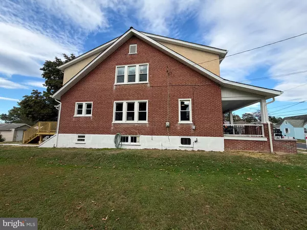 Telford, PA 18969,89 W HAMLIN AVE
