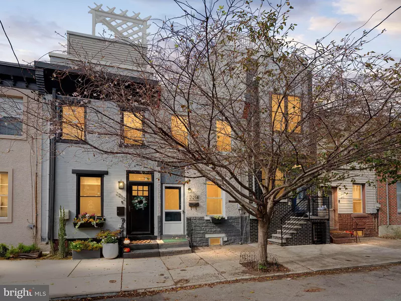 2214 ALMOND ST, Philadelphia, PA 19125