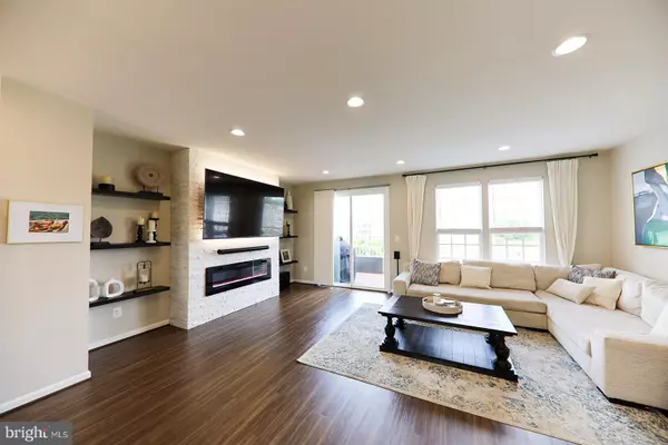 Manassas, VA 20110,8182 BROAD PL
