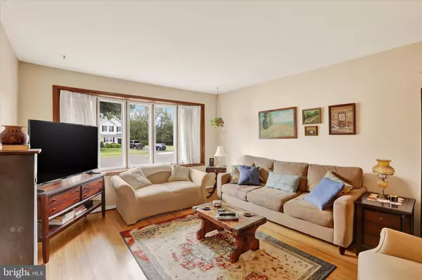 Morrisville, PA 19067,404 ALDEN AVE