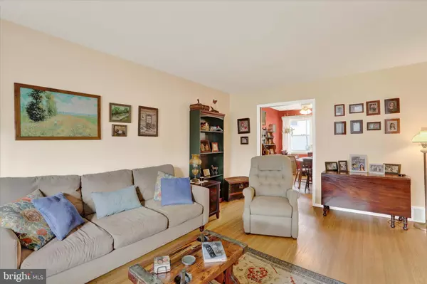 Morrisville, PA 19067,404 ALDEN AVE