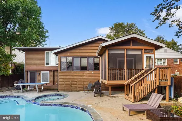 Kensington, MD 20895,5110 FLANDERS AVE