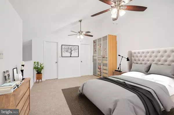 Reston, VA 20191,2203 HUNTERS RUN DR