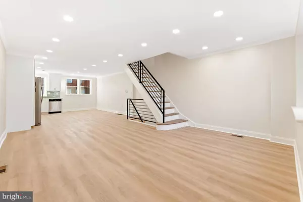 Philadelphia, PA 19120,138 E FARISTON DR