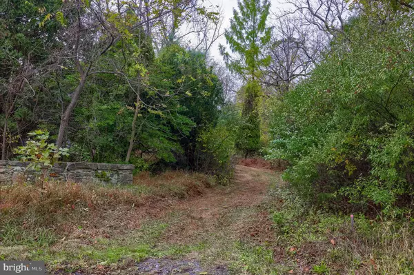 109 SHEEDER RD, Phoenixville, PA 19460