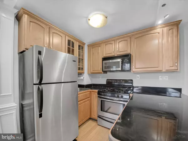 Washington, DC 20009,1801 CLYDESDALE PL NW #211