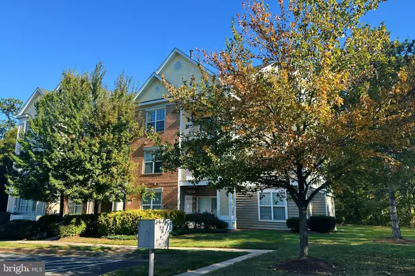 Ashburn, VA 20147,20920 CEDARPOST SQ #200