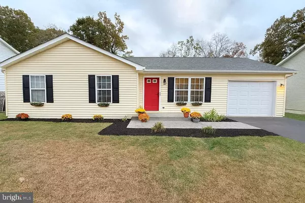 364 LONGWOOD DR, Bunker Hill, WV 25413