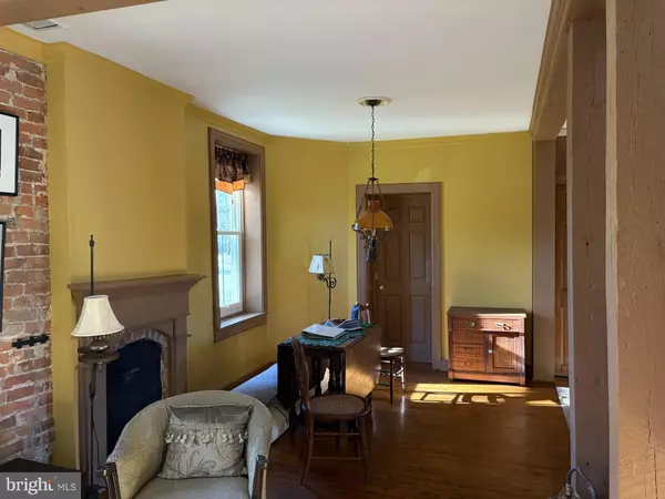 Boiling Springs, PA 17007,113 RACE ST