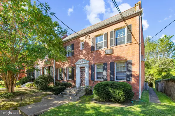 4016 47TH ST NW #2, Washington, DC 20016