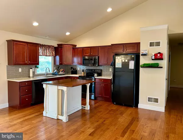 Mount Wolf, PA 17347,110 LYNNE DR
