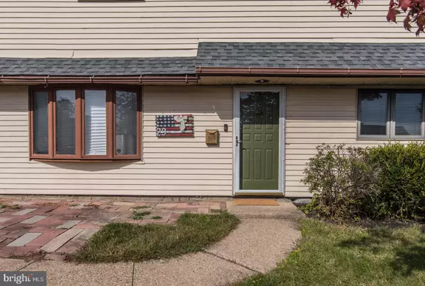 Levittown, PA 19054,29 VIVIDLEAF LN