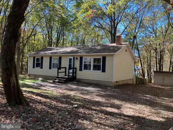 101 MOHAWK TRL, Albrightsville, PA 18210