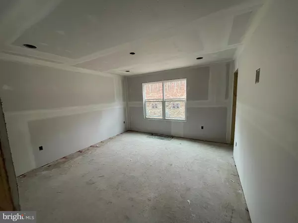 Winchester, VA 22602,425 BLUEBIRD TRL