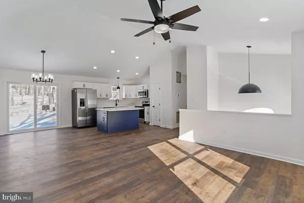 Winchester, VA 22602,425 BLUEBIRD TRL