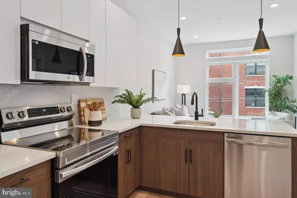 Philadelphia, PA 19122,720 W THOMPSON ST #2B-401