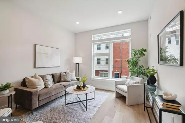 Philadelphia, PA 19122,720 W THOMPSON ST #1B-211