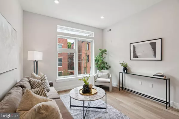 Philadelphia, PA 19122,720 W THOMPSON ST #1B-207