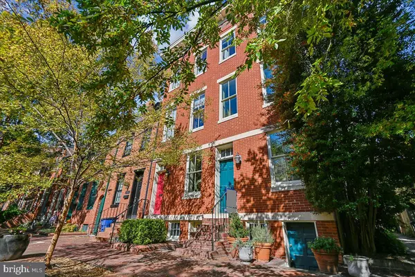 Baltimore, MD 21201,102 W LEE ST W