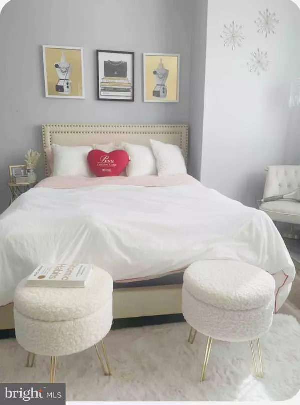 Philadelphia, PA 19153,7326 DICKS AVE