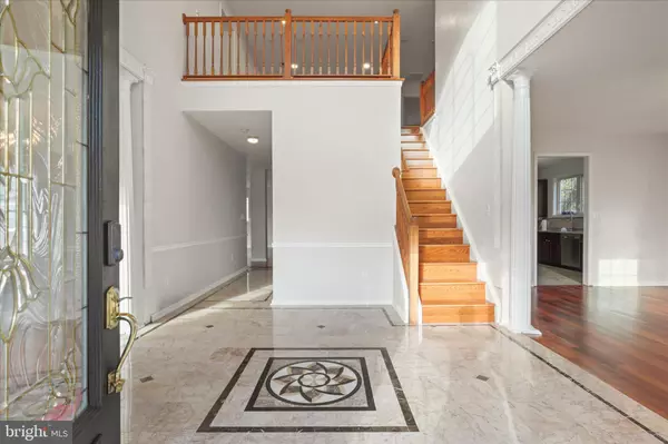 Arlington, VA 22207,2659 MILITARY RD