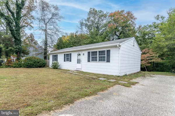 Southampton, NJ 08088,23 W SHORE DR