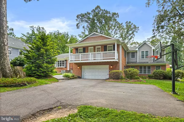 Vienna, VA 22180,8633 JANET LN