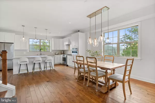 Conshohocken, PA 19428,139 MOIR AVE