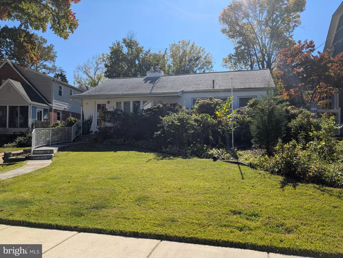 Bethesda, MD 20814,5902 IPSWICH RD