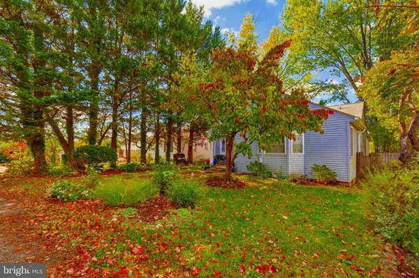 Middleburg, VA 20117,208 CHESTNUT ST