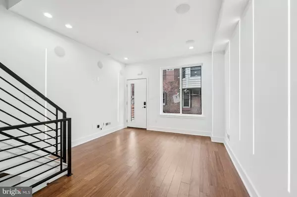 Philadelphia, PA 19146,2602 EARP ST