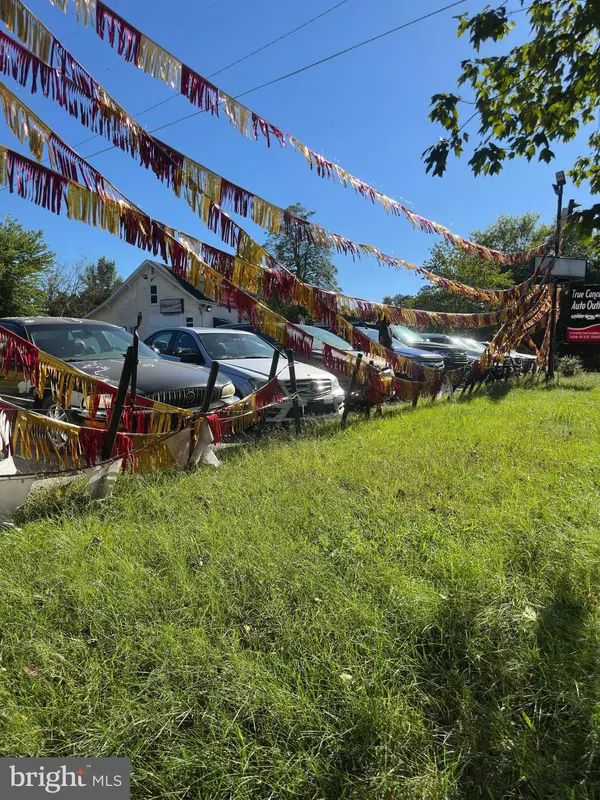 Waldorf, MD 20601,11750 OAK MANOR DR