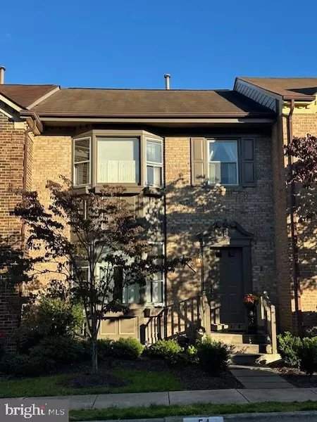 5975 WESCOTT HILLS WAY, Alexandria, VA 22315