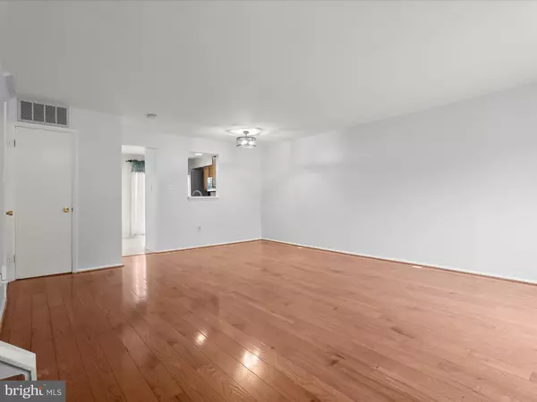 Gaithersburg, MD 20879,18508 CRABAPPLE PL