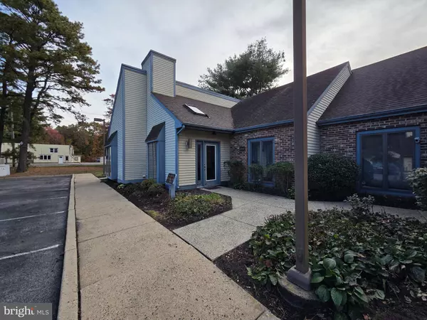 Gibbsboro, NJ 08026,146 LAKEVIEW DR S #302