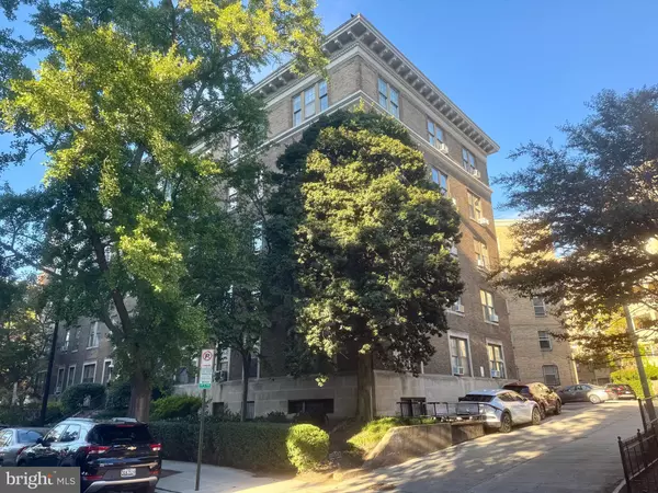 Washington, DC 20009,2227 20TH ST NW #402