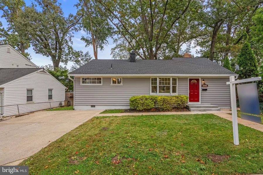 1231 SIMMONS DR, Rockville, MD 20851