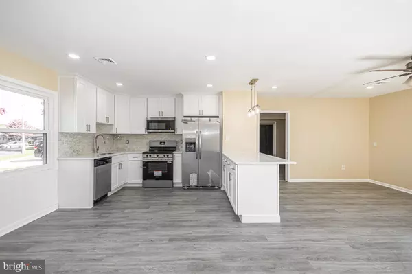 Levittown, PA 19055,20 SERPENTINE LN