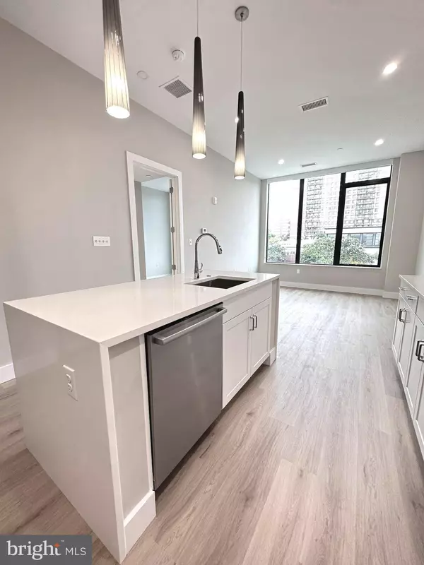 Alexandria, VA 22314,801 N FAIRFAX ST #214