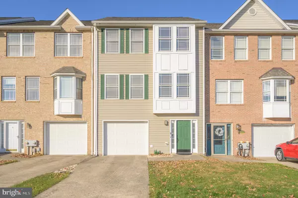 78 BALTUSROL DR, Charles Town, WV 25414