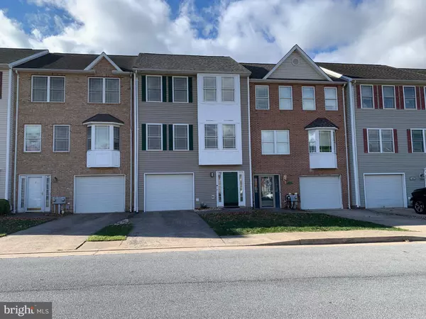 78 BALTUSROL DR, Charles Town, WV 25414