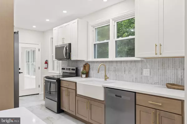 908 FULTON ST, Cherry Hill, NJ 08002