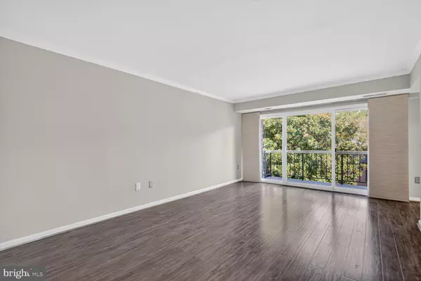 Fairfax, VA 22031,3107 BUCCANEER CT #202