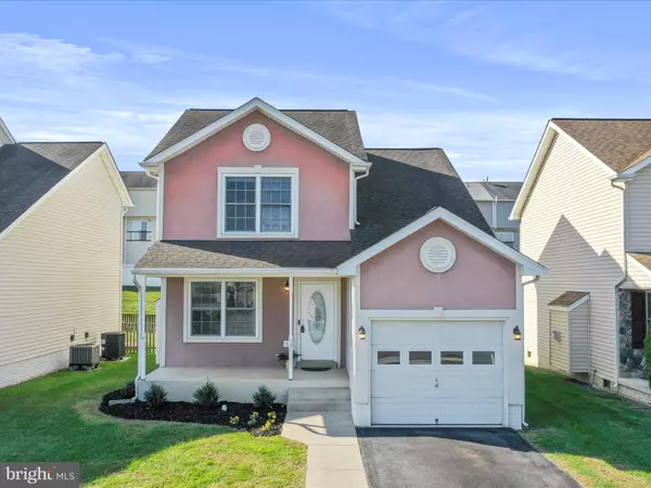 151 PETER RABBIT DR, Ranson, WV 25438